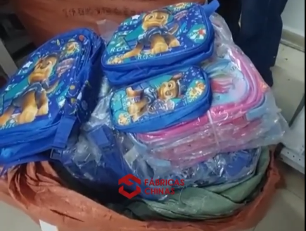 Cliente importador de Mochilas